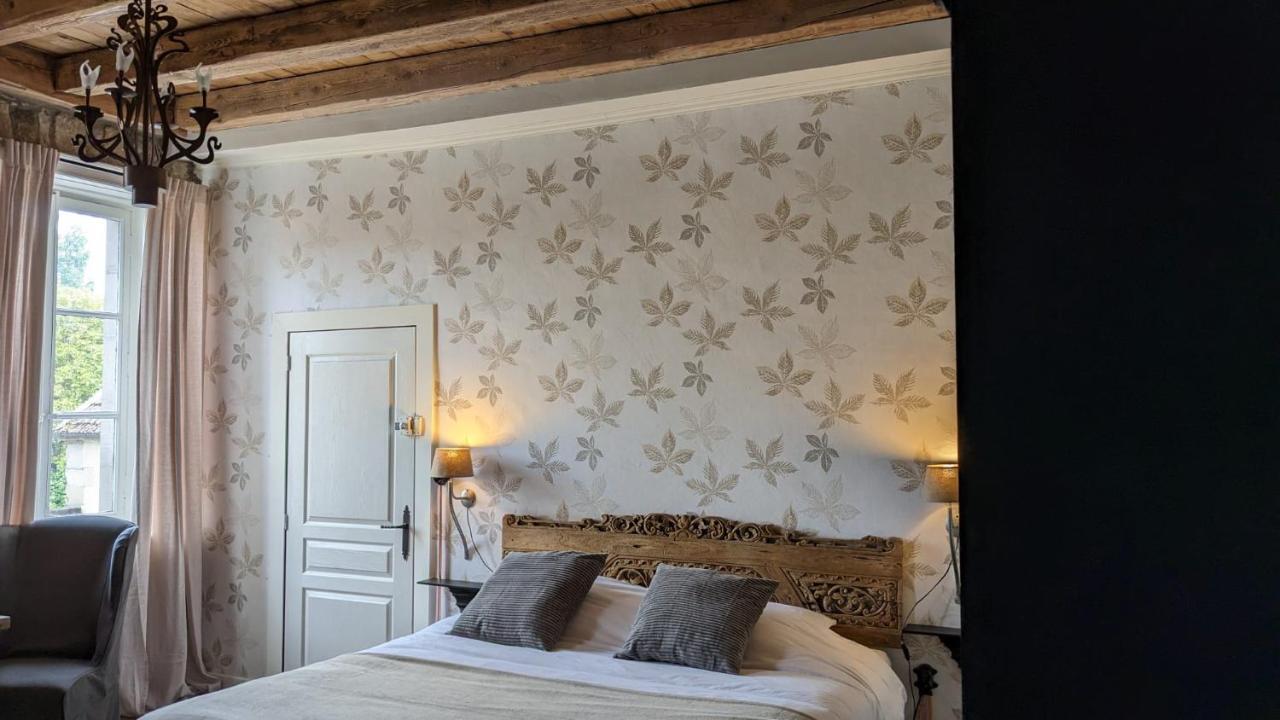 Manoir La Cerise Bed & Breakfast Fougerolles-Saint-Valbert Dış mekan fotoğraf